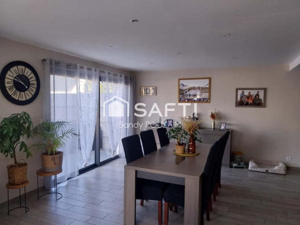 Maison idéalement située à proximité de la mer et des commerces