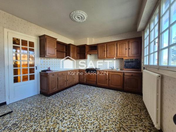 maison sur sous-sol disposant de 5 chambres