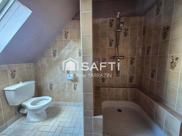 maison sur sous-sol disposant de 5 chambres