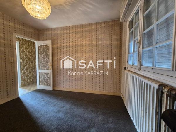 maison sur sous-sol disposant de 5 chambres