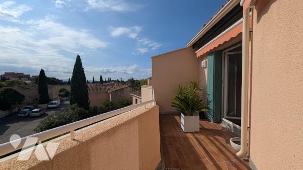 ROUTE DE GALICE - T3 DUPLEX dernier étage 65 m² avec GARAGE et parking libre