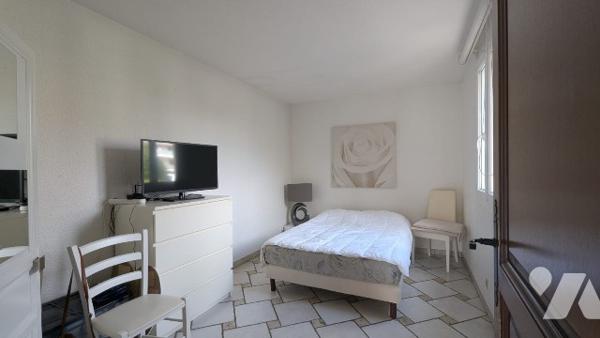 ROUTE DE GALICE - T3 DUPLEX dernier étage 65 m² avec GARAGE et parking libre