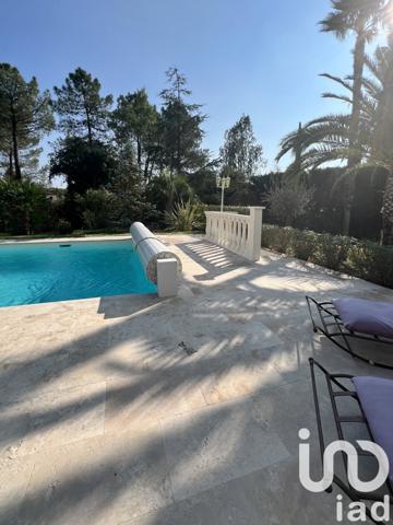 Maison à vendre 8 pièces 270 m² Roquebrune-sur-Argens