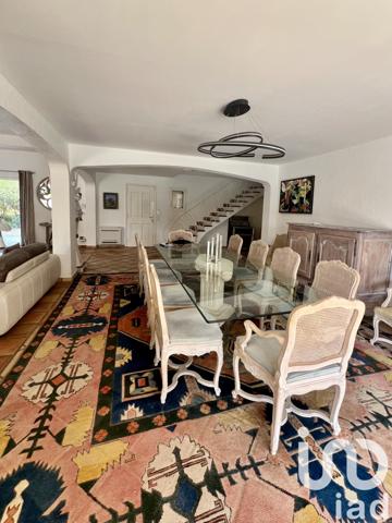 Maison à vendre 8 pièces 270 m² Roquebrune-sur-Argens