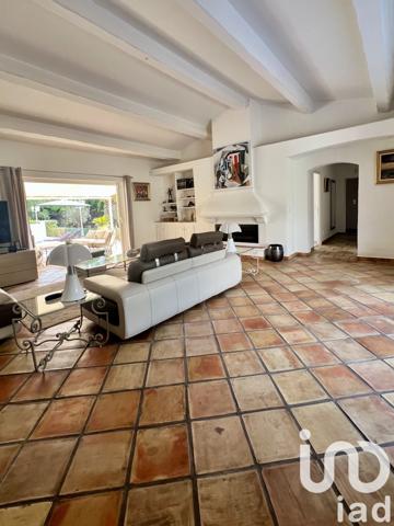 Maison à vendre 8 pièces 270 m² Roquebrune-sur-Argens