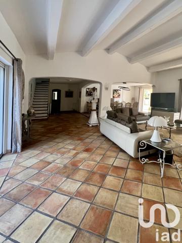 Maison à vendre 8 pièces 270 m² Roquebrune-sur-Argens