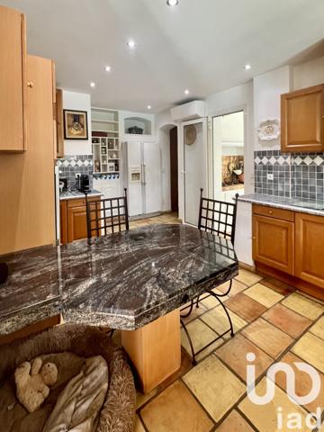 Maison à vendre 8 pièces 270 m² Roquebrune-sur-Argens
