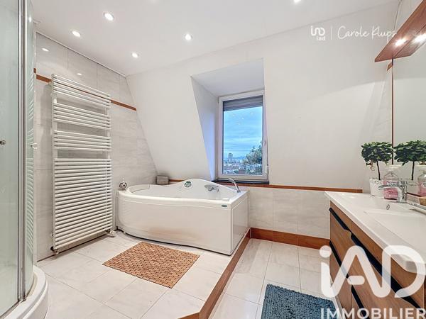 Appartement à vendre 4 pièces 121 m² Riedisheim