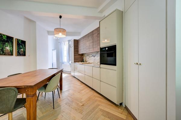 Location Appartement de luxe Aix-en-Provence 3 Pièces 96 m²