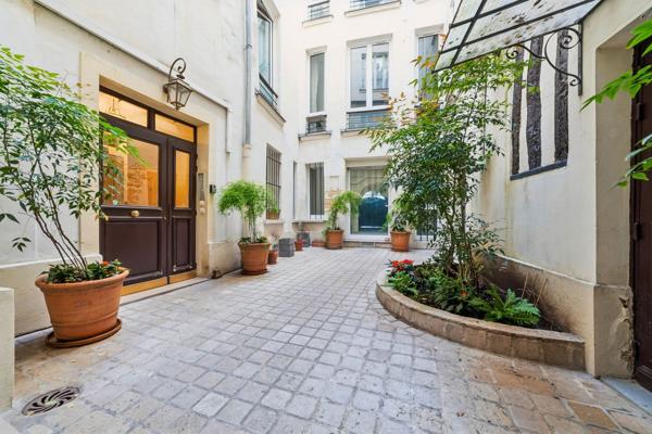 Location Appartement de luxe Paris 6 3 Pièces 81 m²