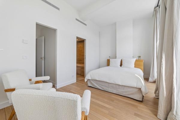 Location Appartement de luxe Paris 6 3 Pièces 81 m²