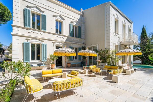 Vente Maison de luxe Toulon 14 Pièces 750 m²
