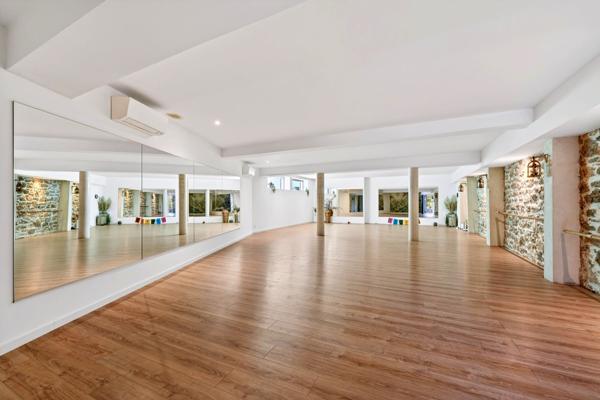 Vente Maison de luxe Toulon 14 Pièces 750 m²