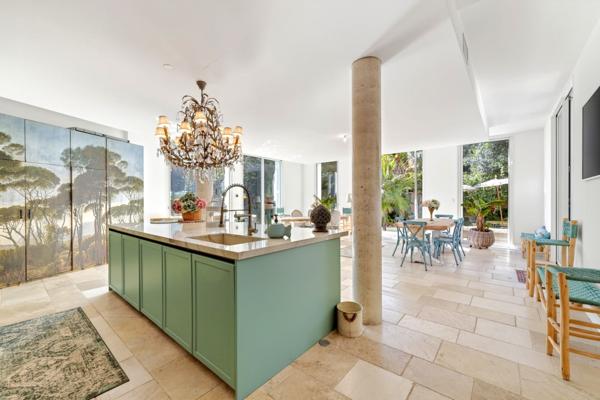 Vente Maison de luxe Toulon 14 Pièces 750 m²