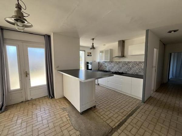 Vente / Maison T6+ à Varennes-sur-Loire (49730)