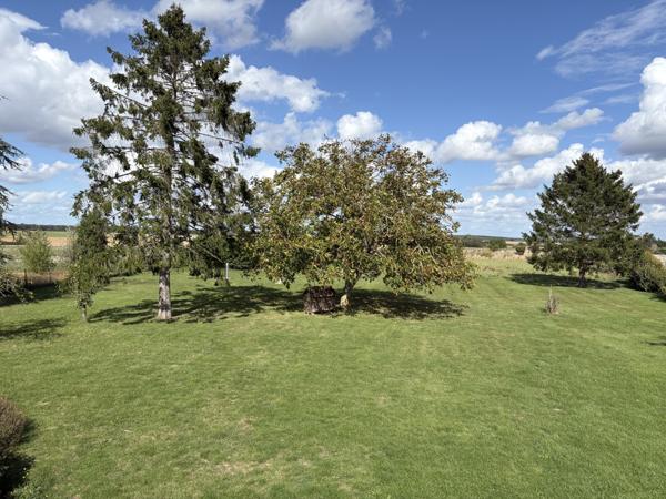 Douains (27120) Bâtisse d'un ancien corps de ferme rénovée