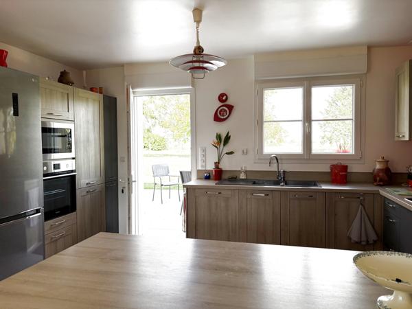 Douains (27120) Bâtisse d'un ancien corps de ferme rénovée