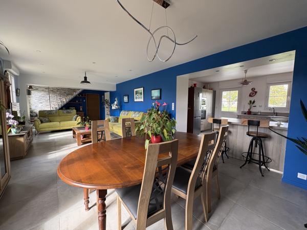 Douains (27120) Bâtisse d'un ancien corps de ferme rénovée