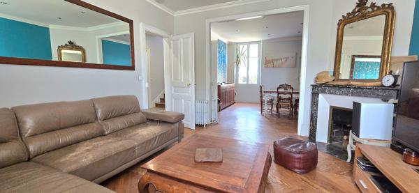 AGGLO FILIBUS CHARTRES RECHERCHÉE : Trés belle maison des années 30