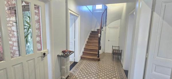 AGGLO FILIBUS CHARTRES RECHERCHÉE : Trés belle maison des années 30