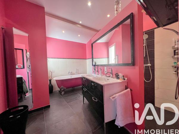 Maison à vendre 7 pièces 220 m² Saint-Jory