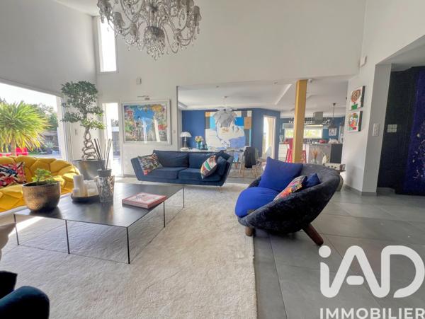 Maison à vendre 7 pièces 220 m² Saint-Jory