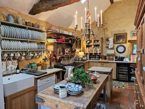 Authentique manoir du XVe siècle dans la région du Mans