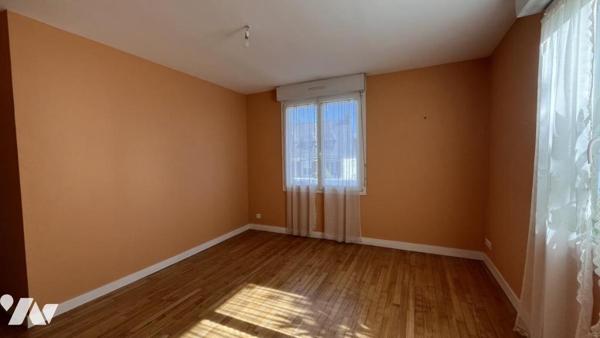 A VENDRE CAMORS maison avec jolie terrain proche centre