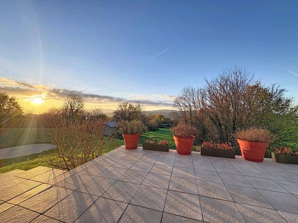 Maison vue exceptionnelle secteur recherché hauteurs de Vienne