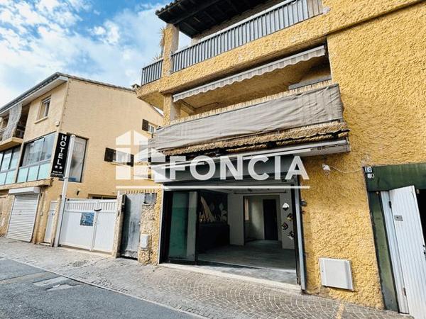 Location Local commercial 1 pièce 29 m² - 10 RUE DES COMBATTANTS Le Grau Du Roi 34240