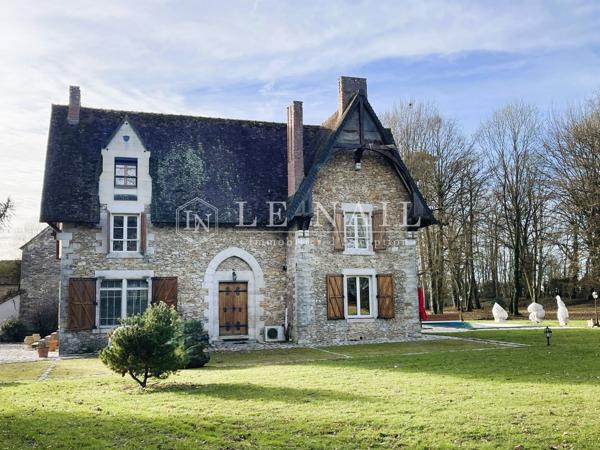 Manoir du XIXe siècle et son parc paysager de 2,45 ha en Seine-et-Marne