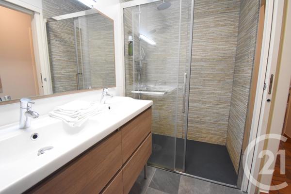 Maison à vendre  9 pièces - 228,47 m2 VICHY - 03