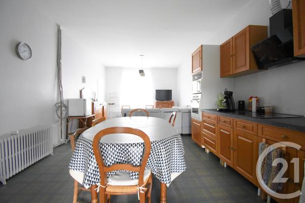 Maison à vendre  9 pièces - 228,47 m2 VICHY - 03