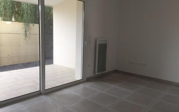 Appartement à louer    3 pièces •  Hinx