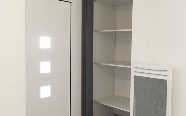 Appartement à louer    3 pièces •  Hinx