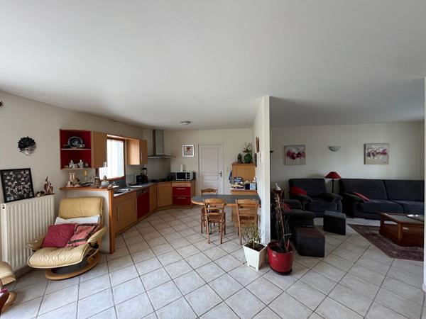 MAISON PLAIN PIED 3 CHAMBRES LA CHAPELLE BASSE MER PROCHE BOURG