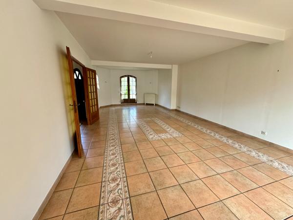 maison 153 m2, 5 chambres, sous-sol total + grande dépendance 133 m2