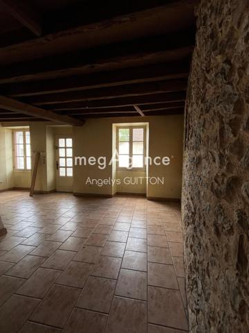 Maison à Fresnay-sur-Sarthe, 72130 - 3 pièces 70m²