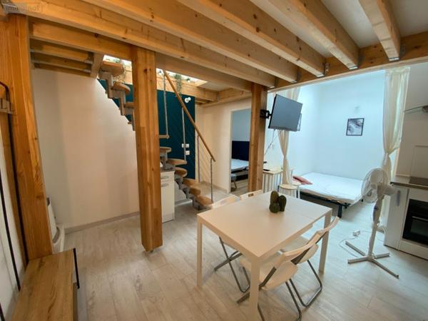 Duplex à vendre à Bordeaux en Gironde (33000), ref : 016/1016   
Saint Genès