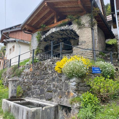 CELLIERS-LA THUILE Maison de village 105 m2 accès Valmorel Grand Domaine