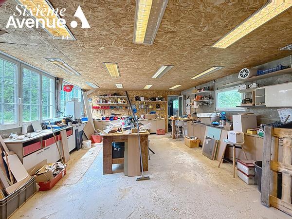 Entrepôt / Local industriel 165 m2