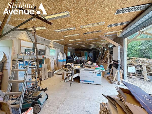 Entrepôt / Local industriel 165 m2