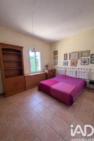 Maison à vendre 5 pièces 133 m² Saint-Cyr-sur-Mer