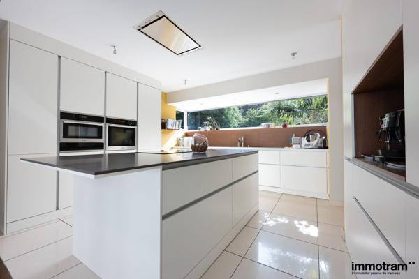 Vente Maison 315m2 - 5 chambre(s) - Croix, Parc Barbieux • Réf. VM29521