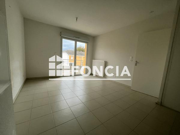 Location Appartement 2 pièces 38.08 m² - 6 CHEMIN DE MONTREUIL Nay 64800