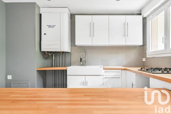 Appartement 5 pièces de 98 m² à Saint-Denis (93210)