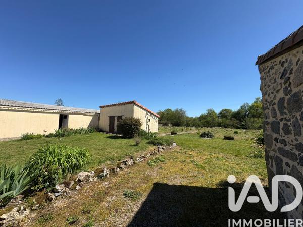 Maison à vendre 4 pièces 97 m² Moncoutant-sur-Sèvre