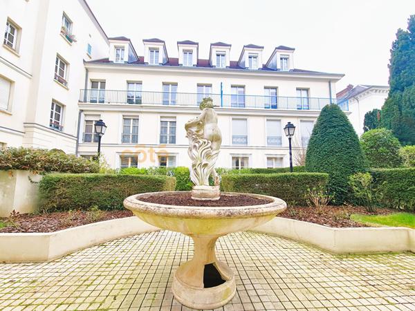 Vente
                Appartement43,1 m² - 2 Pièces -
                    SAINT GERMAIN EN LAYE (78100)