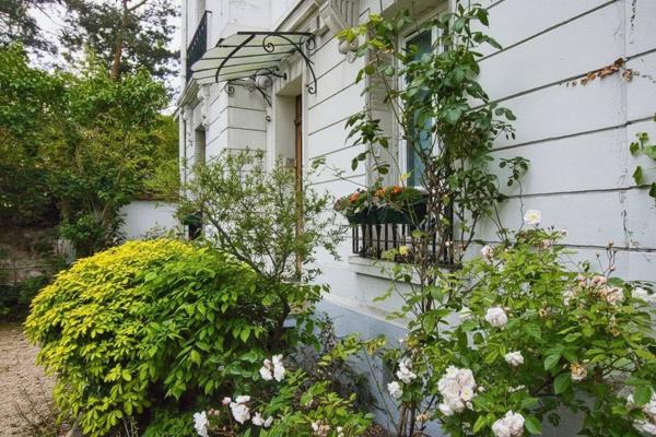 Maison MANSART à Vendre 220 m² env. Terrain de 586 m² env.