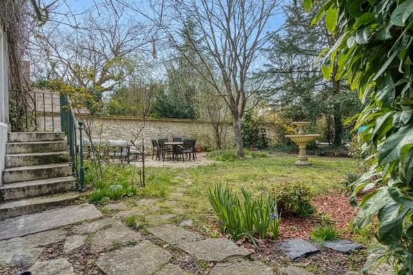 Maison MANSART à Vendre 220 m² env. Terrain de 586 m² env.